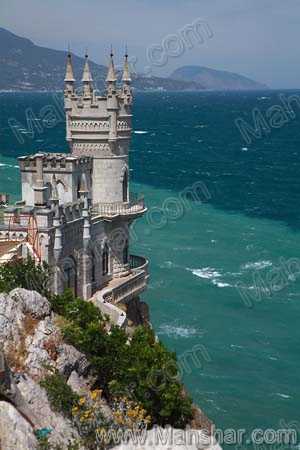 مطالب جالب خواندني و ديدني فقط در محشر دات کام Swallow’s Nest يا آشيانه پرستو - قلعه ايي زيبا رو به درياي سياه 